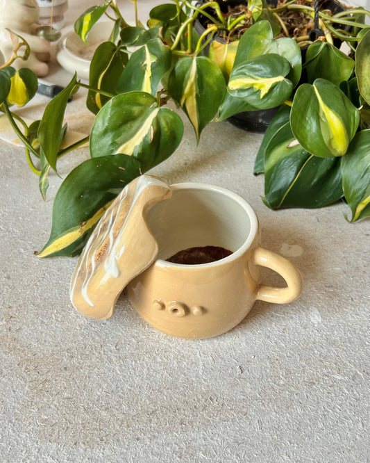 cinnamon bun mug + lid