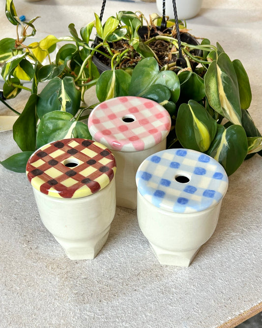 gingham to go cups