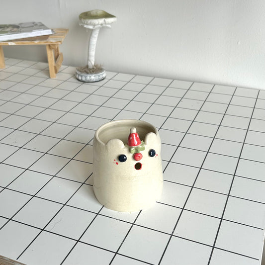 strawbeary cup (imperfect)